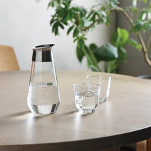 Lade das Bild in den Galerie-Viewer, LUCE Wasserkaraffe 750ml
