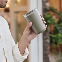 Lade das Bild in den Galerie-Viewer, TO GO TUMBLER 360ml mit Stopfen in 2 Farben
